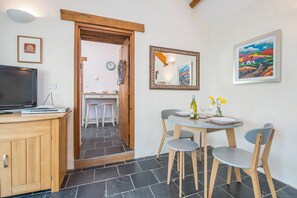 Dining - Y Sied, Holiday Cottage Newport, Sleeps 2, 1 bedrooms, bathrooms (Newport)