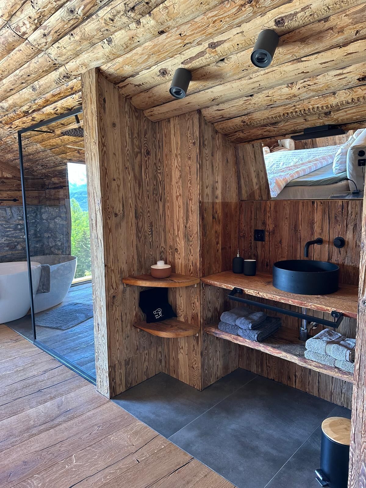 Habitación Deluxe, no fumadores (Viva) | Edredones de plumas, wifi gratis, mobiliario individual