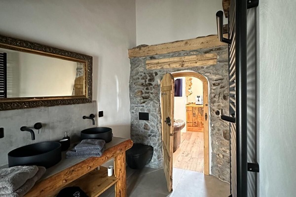 Hus – deluxe, ikke-røyk (Pacific) | Bad | Dusj, regndusjhode, hårføner og badekåper