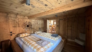 Casa Deluxe, non fumatori (Pacific) | Copriletto in piuma, con arredamento individuale, Wi-Fi gratuito