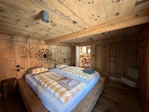 Deluxe House, Non Smoking (Pacific) | Down comforters, individually furnished, free WiFi - Chasa Veglia (Scuol)