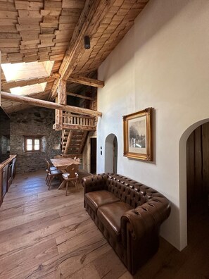 Deluxe House, Non Smoking (Pacific) | Down comforters, individually furnished, free WiFi - Chasa Veglia (Scuol)