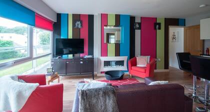 Fairwinds in Poole With 2 Bedrooms and 1 Bathrooms