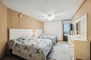 1 bedroom - Includes Xplorie Activities and Linens. PYRAMID - 1BR oceanfront condo w/outdoor pool. (Ocean City)