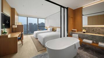 Habitació amb dos llits individuals superior (Superior) | Minibar, caixa forta a l'habitació i cortines opaques