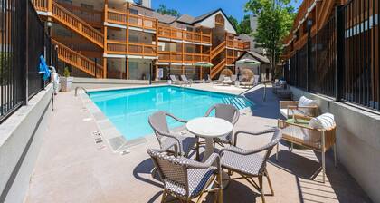 Chic Condo Retreat in Central Buckhead Atlanta