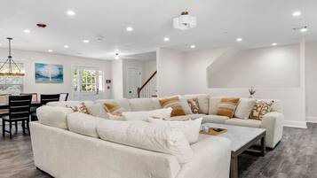 House | 6 bedrooms, Internet
