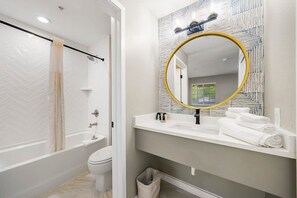 House | 2 bedrooms, iron/ironing board, Internet - Modern Urban Oasis in Prime Buckhead Atlanta (Atlanta)