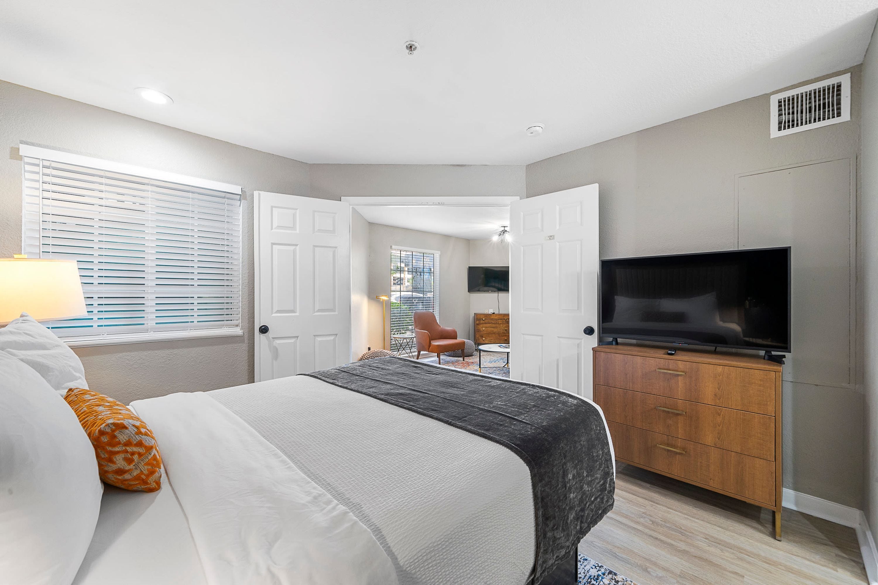 Apartment | 2 bedrooms, iron/ironing board, Internet