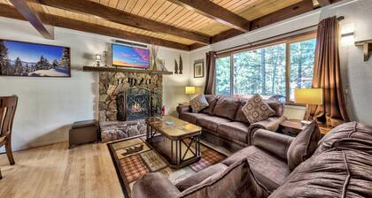 Quiet Pines Chalet - Remodel 3BR + Loft BBQ Games