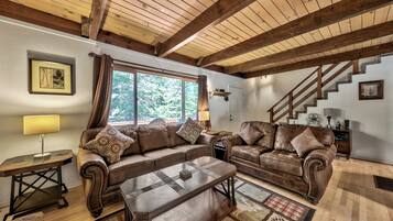 TV connectée, cheminée, baby-foot