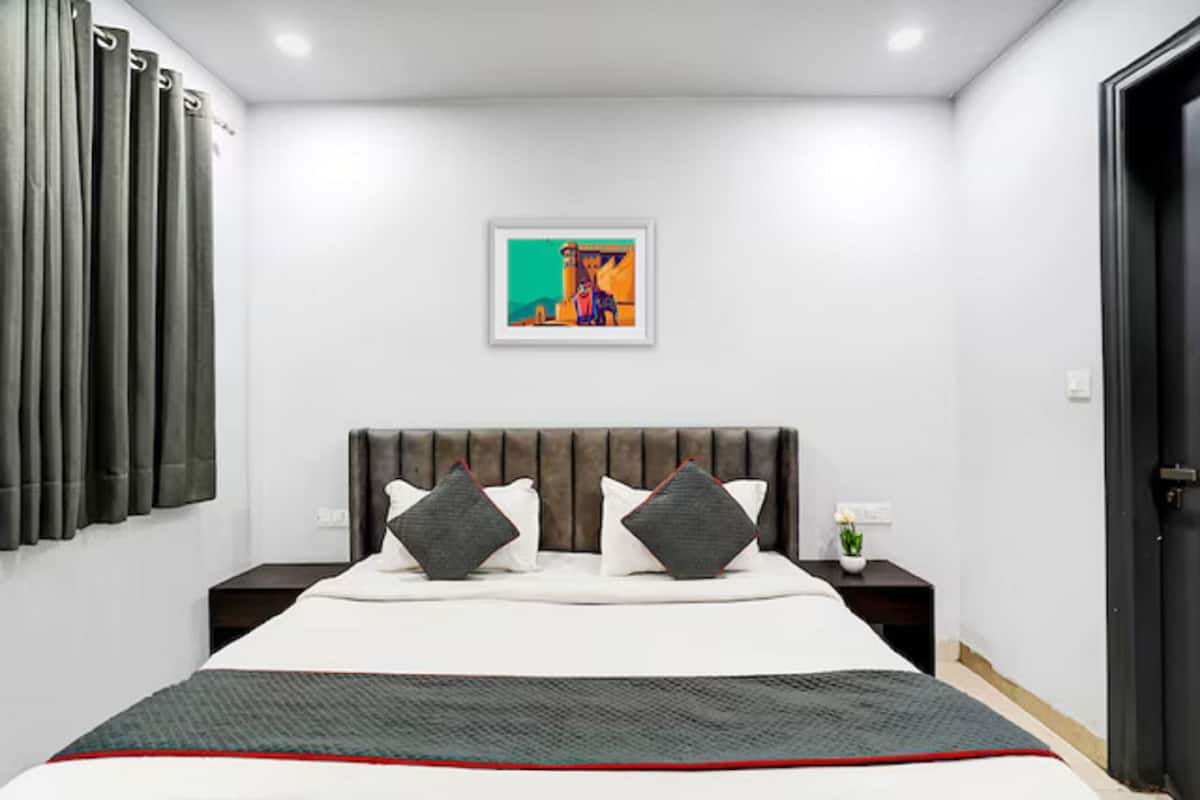 Deluxe Double Room | Free WiFi