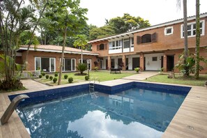 Pool - Mansão no Bairro Morumbi - 4 Minutos do Hospital Ablert Einstein- 7 min Shopping (Jardim Viana São Paulo)