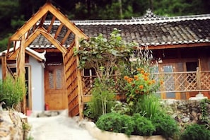 Garden - Yuqingfang Hongdu Hostel (Yuqing)