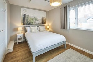 3 Schlafzimmer, Schreibtisch, Bügeleisen/Bügelbrett, kostenloses WLAN