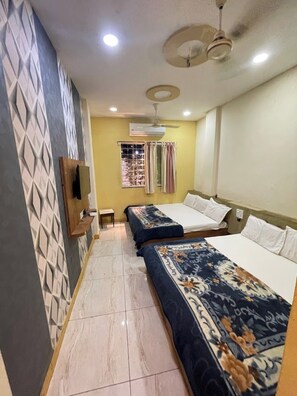 Deluxe Quadruple Room