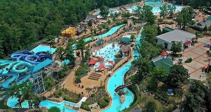 Hot Springs Breakaway | 3 Kings, Hot Tub, Firepit