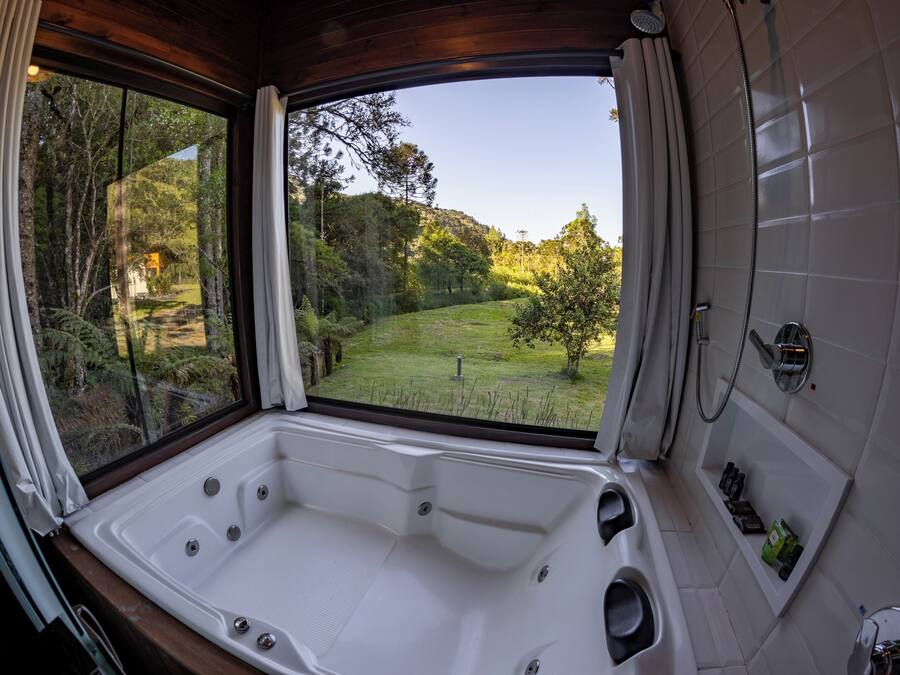 Deluxe Cabin | Mountain view