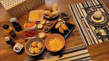 Café da manhã continental grátis todos os dias