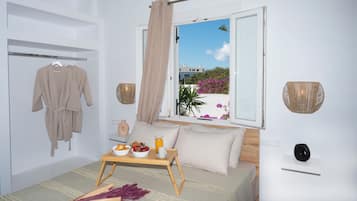 Cunas, wifi gratis y ropa de cama