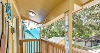 3 Mi to Boardwalk: Bacliff Apartment w/ Hot Tub