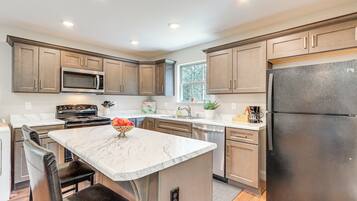 House (2 Bedrooms) | Interior