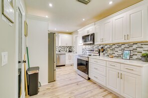 House (3 Bedrooms) | Interior - Sunny Ocala Oasis w/ Grill: Near National Forest! (Ocala)