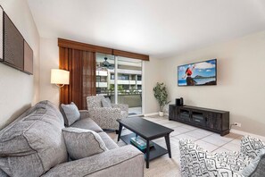 TV - White Sands Village#206: Beachfront, Ocean Views, Elevator, No Stairs! (Kailua Kona)