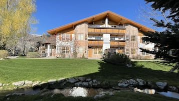 Chalet, 4 Bedrooms | Exterior