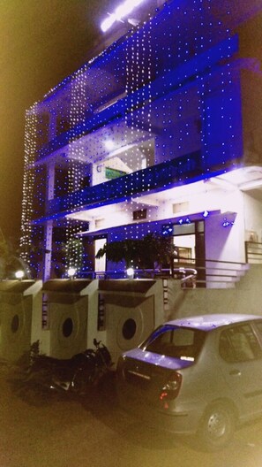 Entrée de l’hébergement