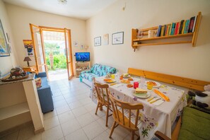 Familienhaus, Mehrere Schlafzimmer (Villetta Tesea In Residence Near The) | Speisen