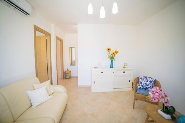 21–tuumainen taulutelevisio, jossa kaapelikanavat