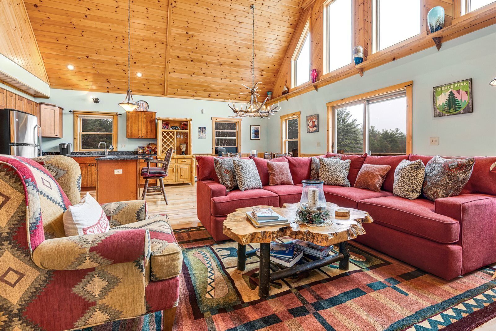 Smart TV, fireplace, table tennis