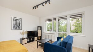 Studio, Kitchen | Living room - Soczi Studio by Renters (Warsaw)