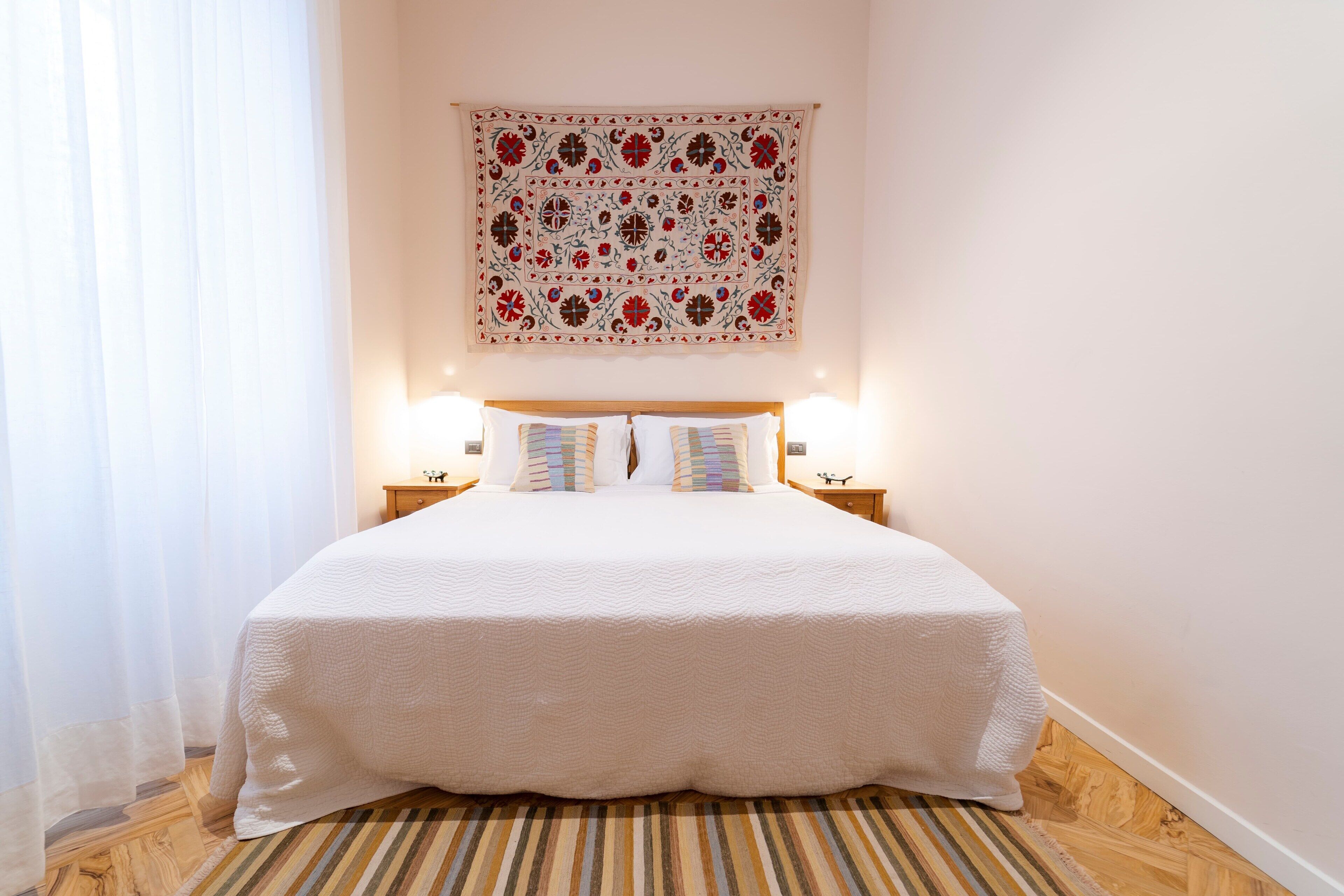 2 bedrooms, in-room safe, desk, iron/ironing board