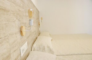 1 bedroom, WiFi, bed sheets - Complejo La Chanca, HAB 14 (Conil de la Fra.)