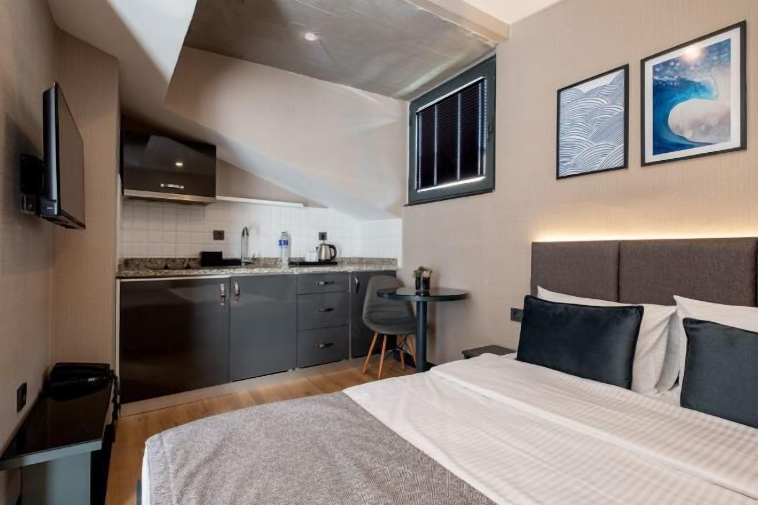 In-room safe, iron/ironing board, free WiFi, bed sheets