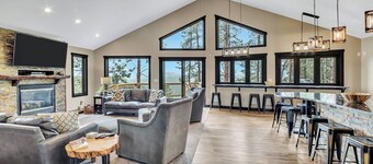 Views for Dreaming- Canyon Rim Lodge Black Hills South Dakota
