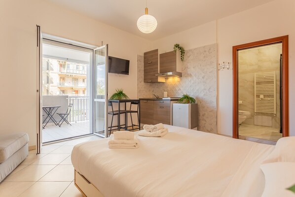 1 bedroom, free WiFi, bed sheets