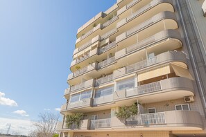 Exterior - Cloud Swing Room 2 by Wonderful Italy (Bari)