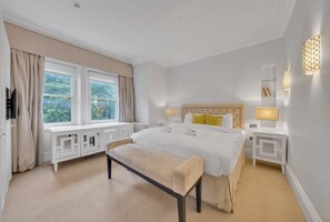 2 slaapkamers, een strijkplank/strijkijzer, wifi, beddengoed