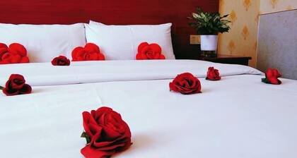 Bayun Hotel (Wuyuan Bus Station)