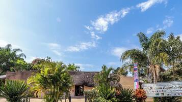 Room, 1 Bedroom, Accessible, Smoking | Exterior