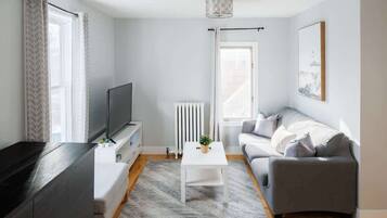 Televisión, oficina