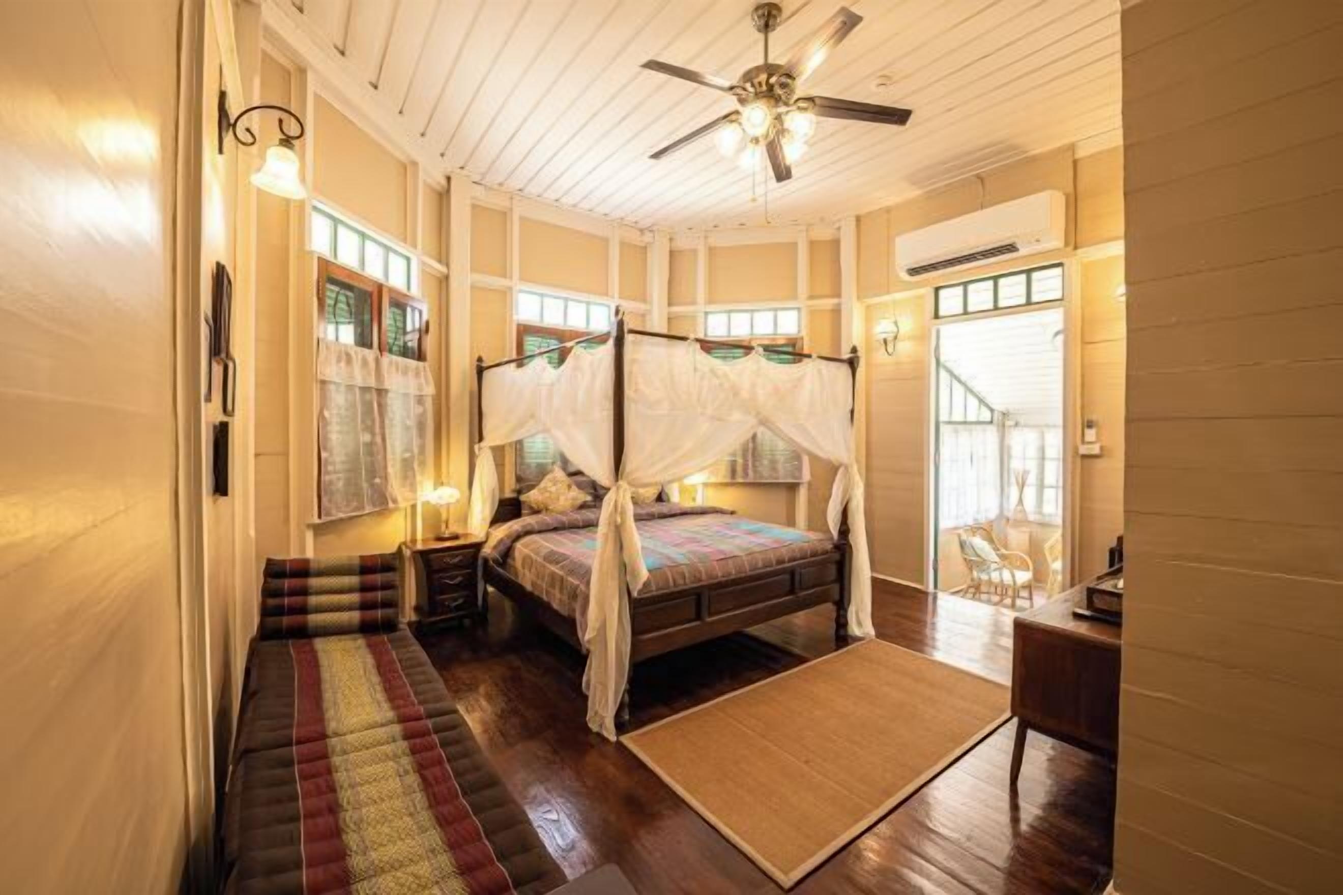 Ylelliset vuodevaatteet, ilmaiset minibaarituotteet