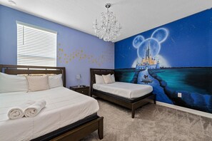 6 bedrooms, desk, iron/ironing board, WiFi - FREE Waterpark + Heated Pool + SPA + Lazy River (Kissimmee)