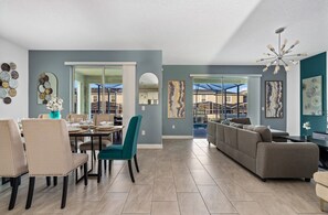 Dining - FREE Waterpark + Private Pool + SPA + Lazy River (Kissimmee)