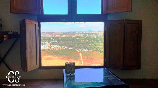 Superior Suite, Lake View | Mountain view