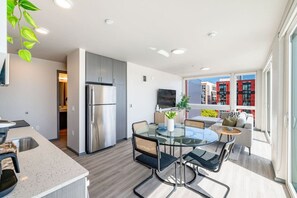 Interior - 2BR Apt Panoramic Seattle Views | Private Balcony (Seattle)