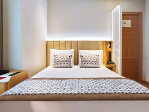Superior Room | Minibar, in-room safe, soundproofing, iron/ironing board - Thank You Hotel Sultanahmet - Special Class (Istanbul)